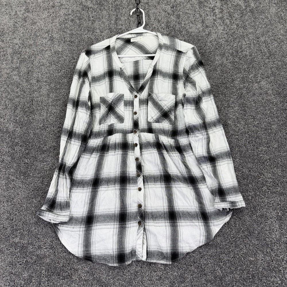 Maurices Shirt Womens XL White Black Plaid Tunic Button Up Long Sleeve Casual